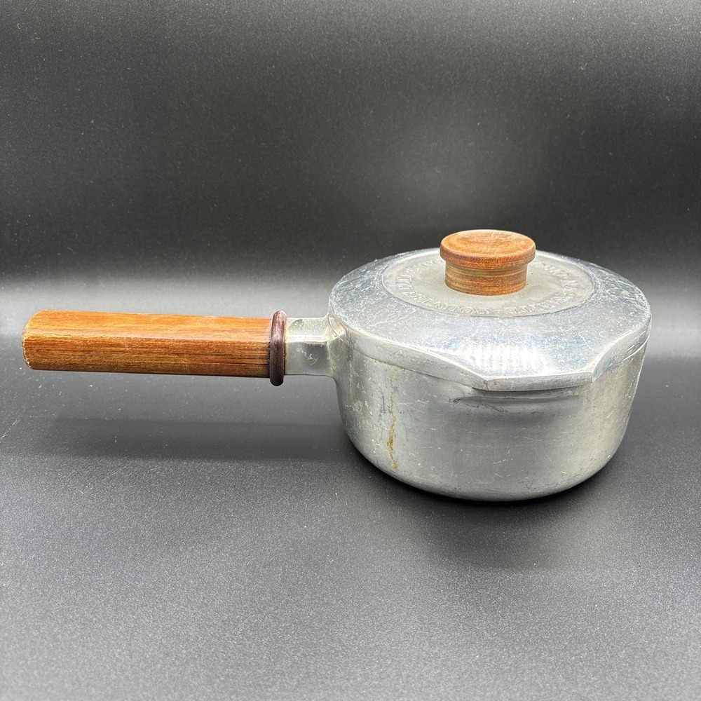 Vtg Magnalite GHC Country Collection #5681 - 1 Qt Sauce Pan Pot With LID .946L